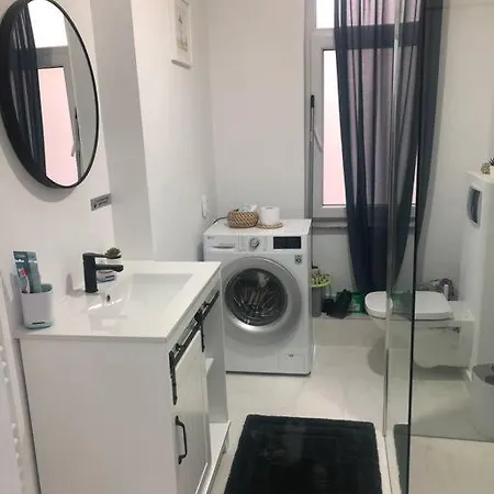 Апартаменти Dumbrava Rosie - Ultracentral Historical Бухарест