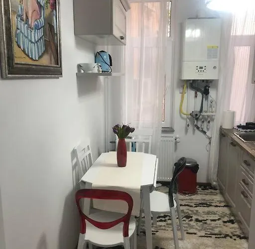 Dumbrava Rosie - Ultracentral Historical *